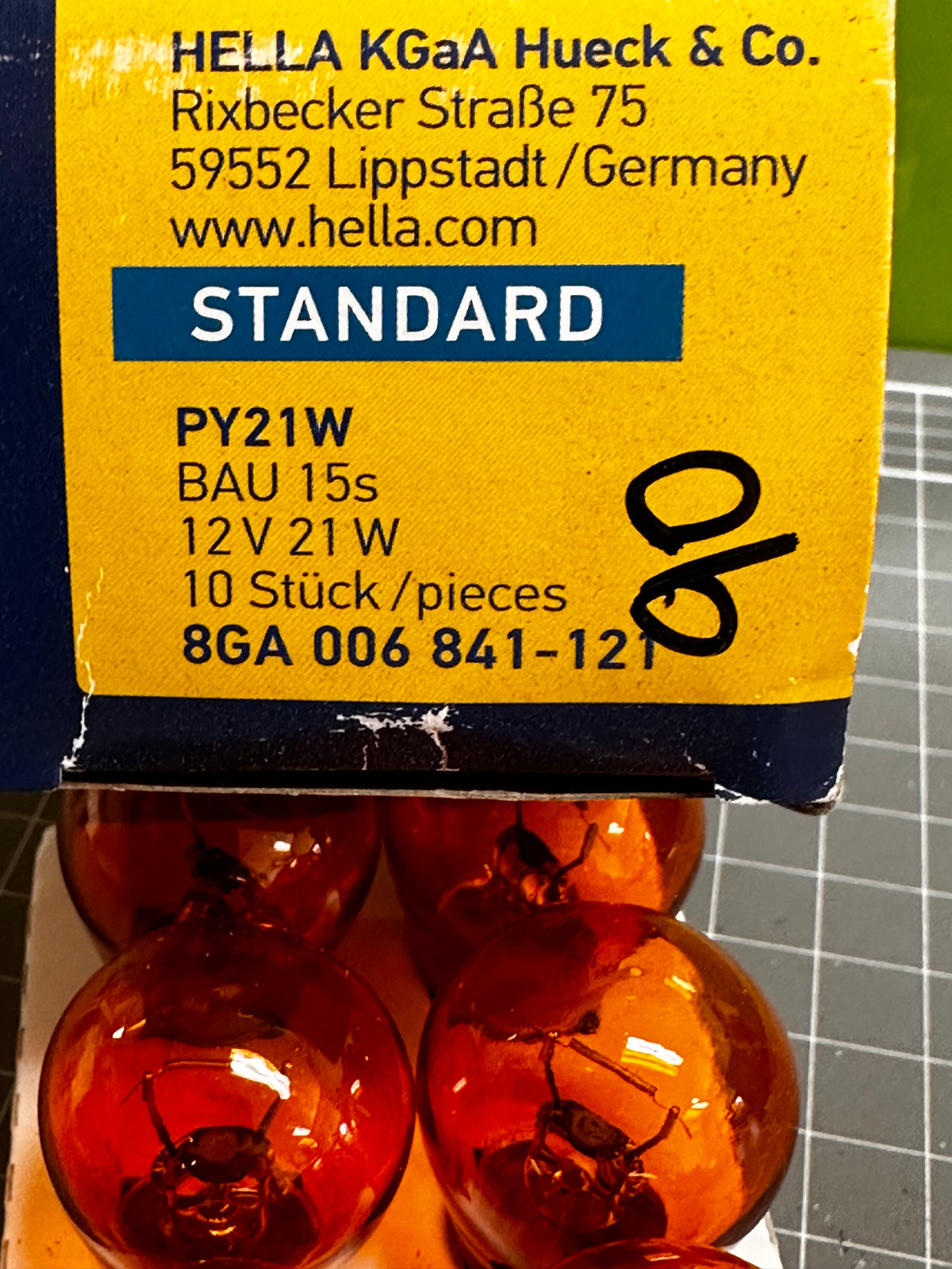 Hella RY1221 Amber Turn-Signal Globes - Box of 10