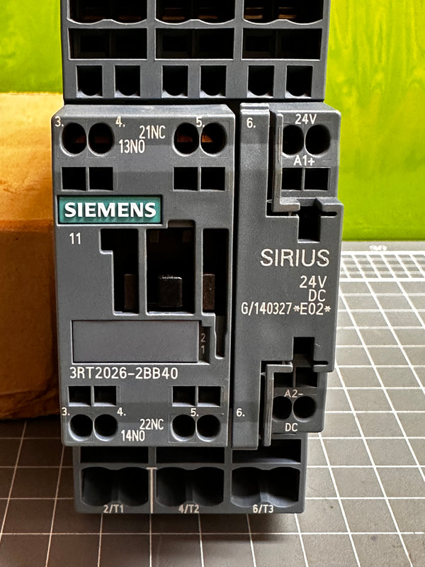 SIEMENS SIRIUS 3RT2026-2BB40 Power Contactor