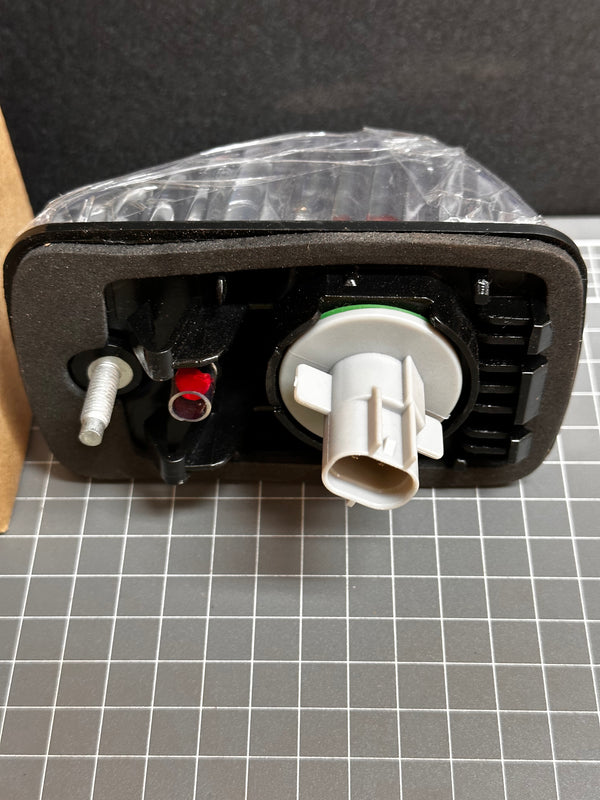 ISUZU 8974101810 Width Lamp/Indicator Assy L/H