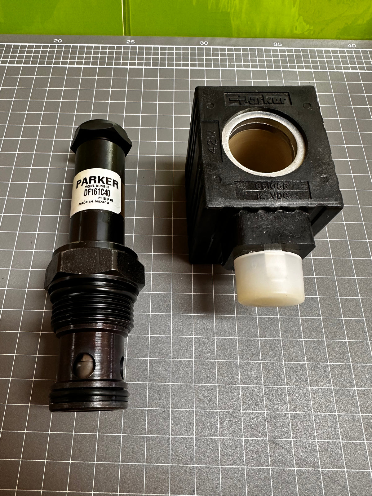 Parker DF161C40 Normally Closed Proportional Flow Control Valve