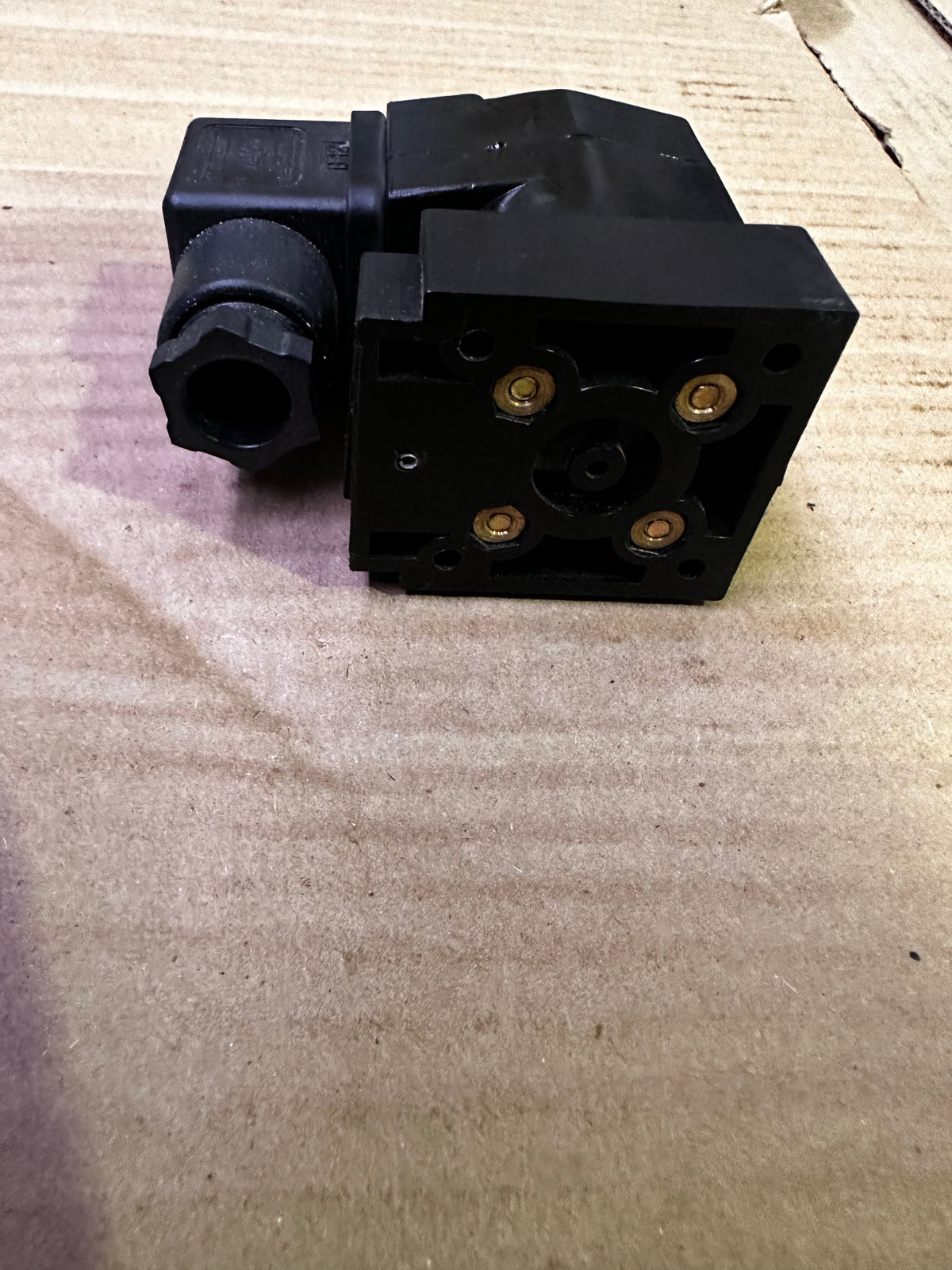 Goyen PV-N-7043 Solenoid Valve — 240 V