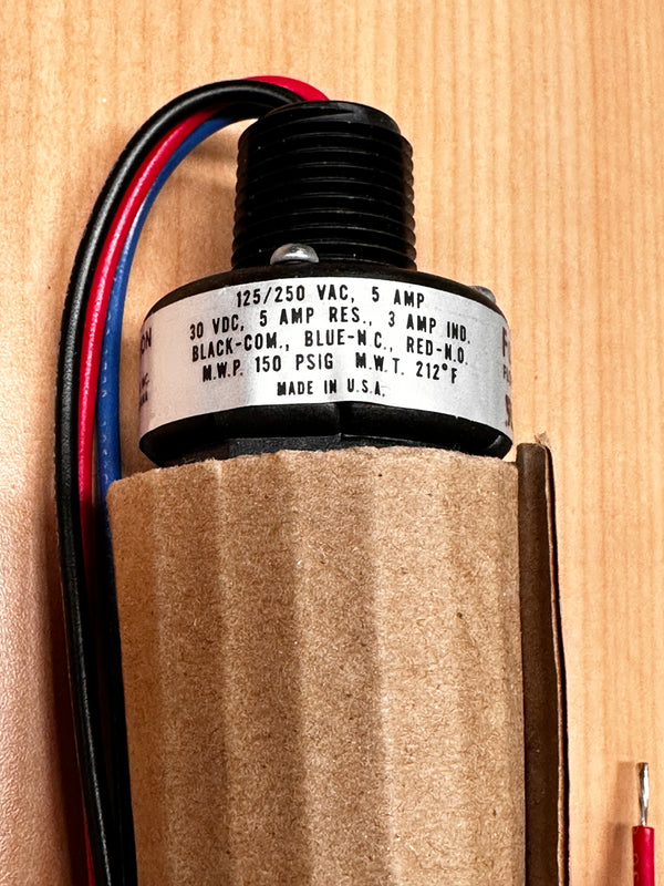 W.E. Anderson Series V8 Flotect Flow Switch