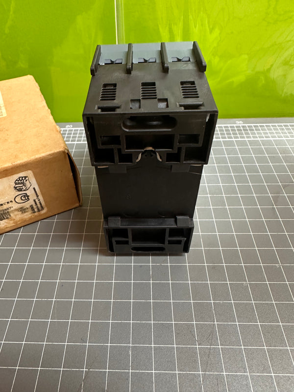 Siemens Sirius 3RV2011-1KA15 Motor Protection Circuit Breaker