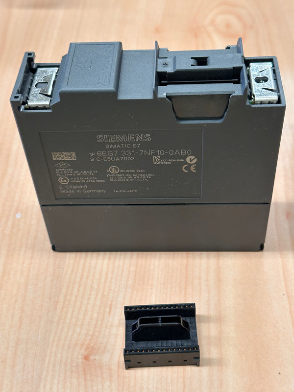 SIEMENS SIMATIC S7-300 Series Analogue Input Module - 6ES7 331-7NF10-0AB0