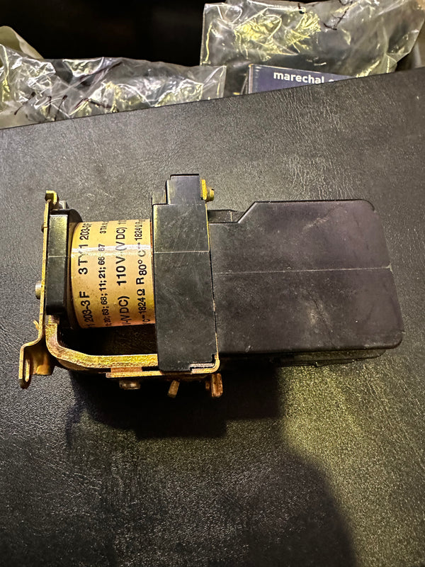 SIEMENS 3TA63 07-4B Contact