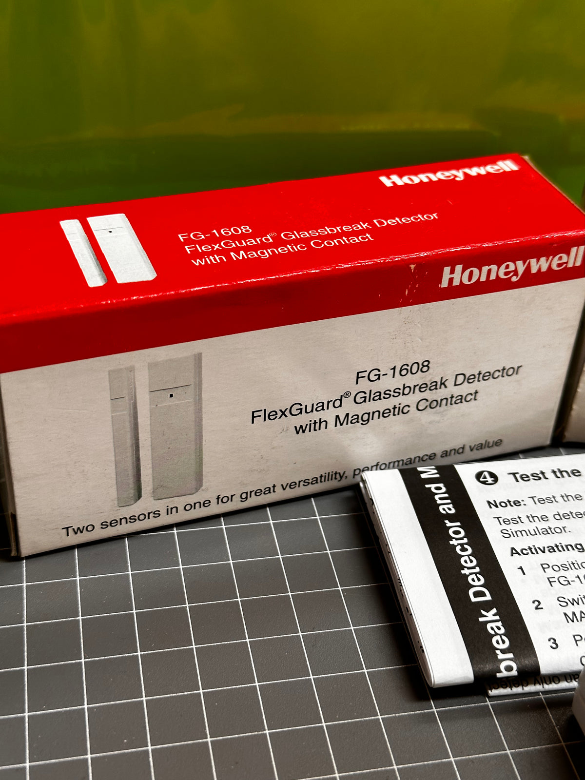 Honeywell FG-1608 FlexGuard Glassbreak Detector with Magnetic Contact