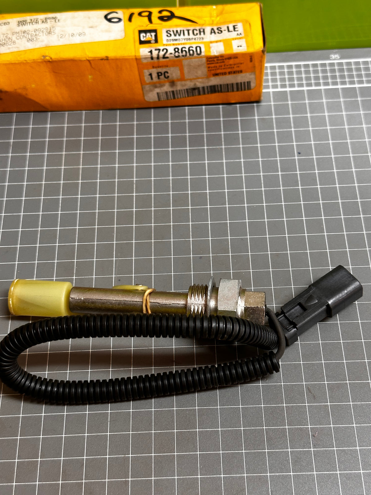 Caterpillar CAT 172-8660 Liquid Level Switch Assembly
