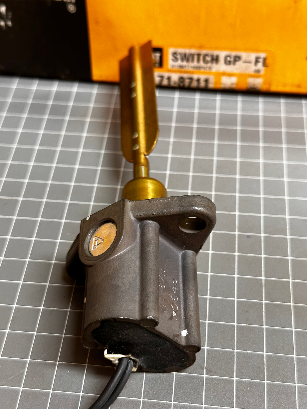 CAT 171-8711 Switch Group-Flow